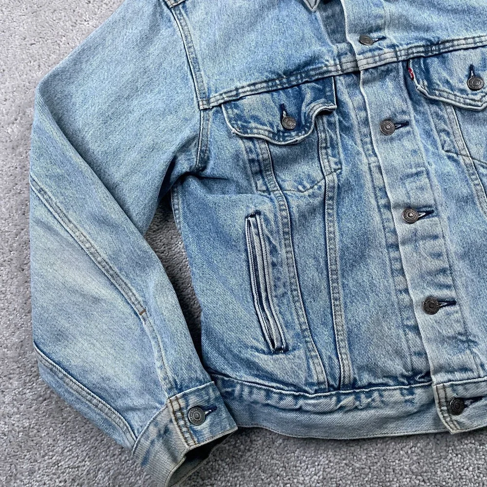 Vintage Levis Denim Jacket Mens 40R Blue Trucker Biker‎ Harley Made in USA 70506